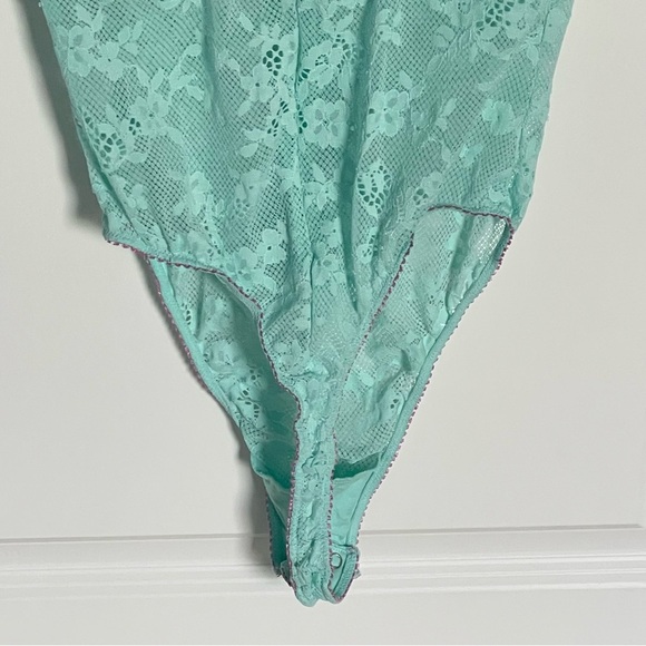 New! Victoria's Secret Waterfall Tease Lace Unlined Demi Bodysuit 47410 - Picture 9 of 14